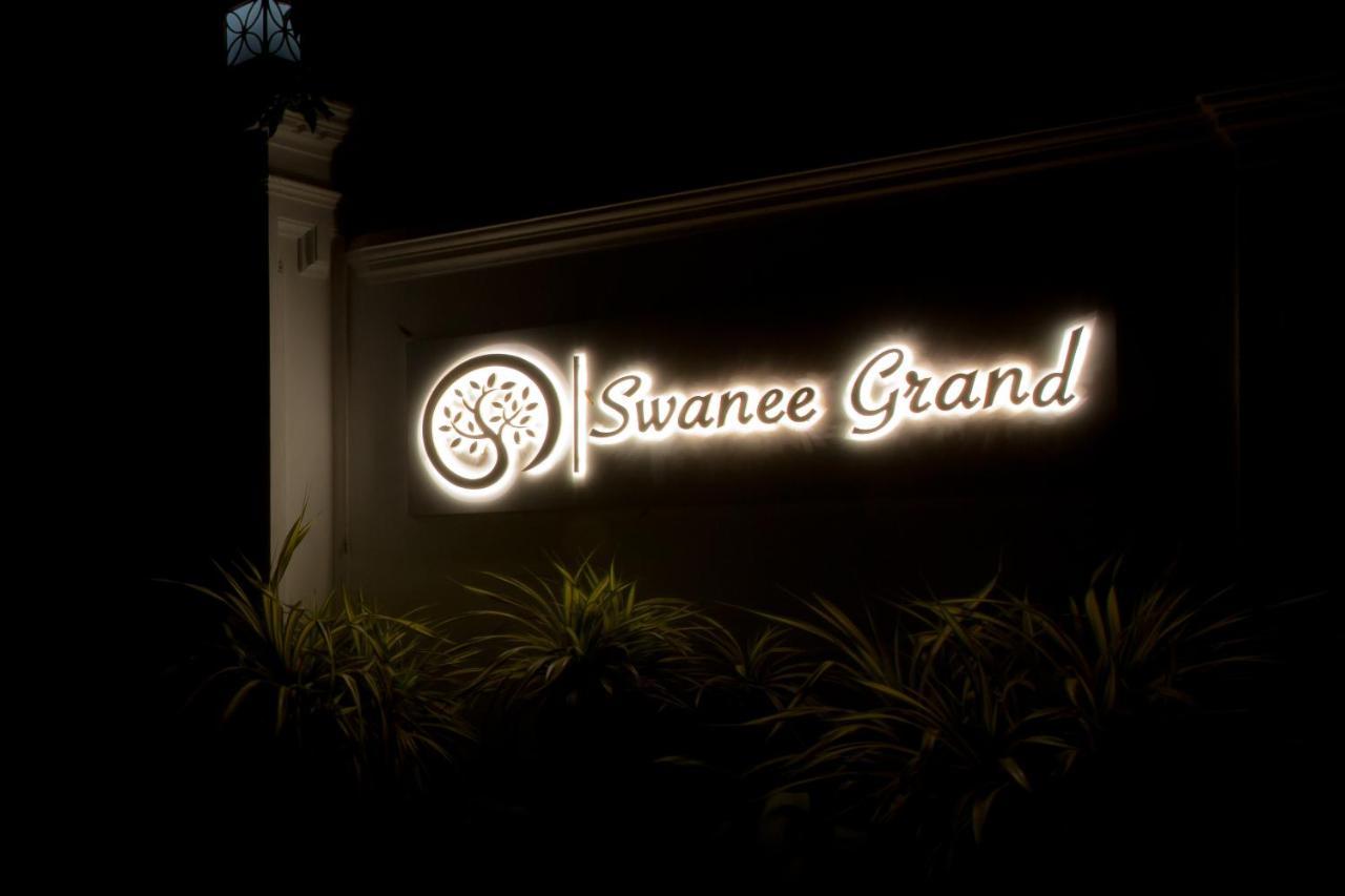 Swanee Grand Hotel Негомбо Екстериор снимка